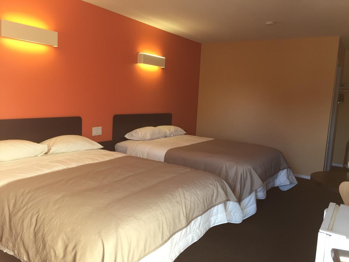 Riverside Motel Cache Creek Room photo